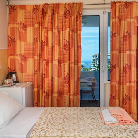 Apartments Pod Lozom With Seaview Petrovac Habitación foto