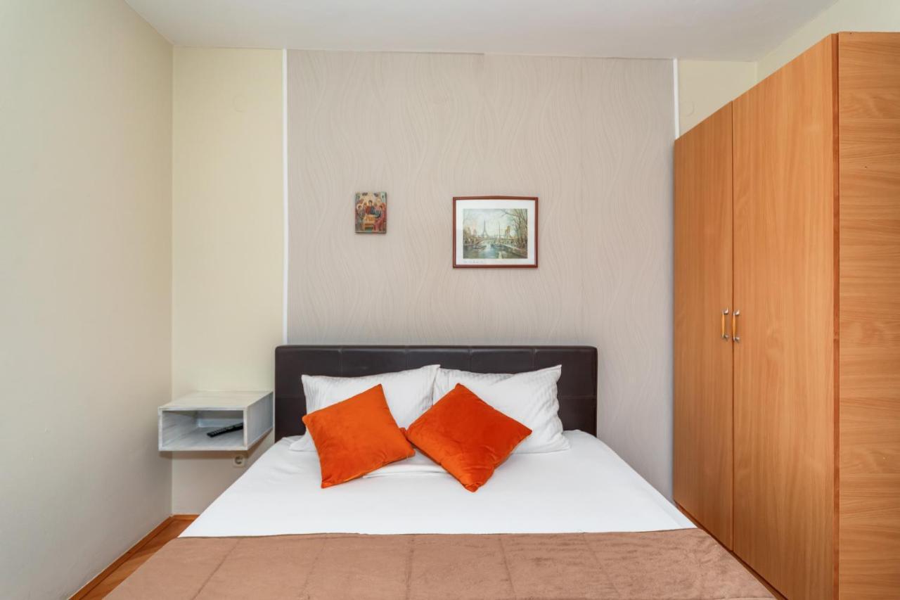 Apartments Pod Lozom With Seaview Petrovac Habitación foto