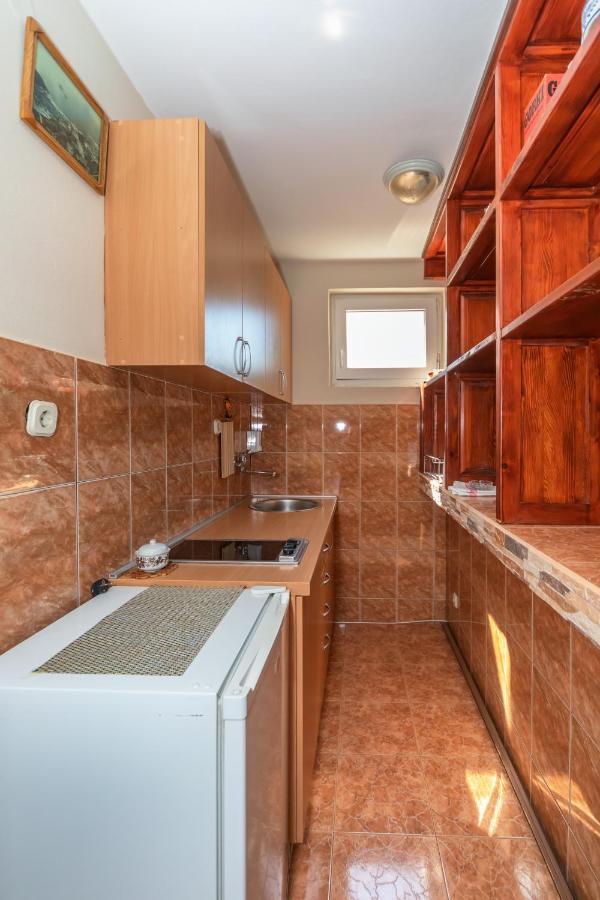 Apartments Pod Lozom With Seaview Petrovac Habitación foto