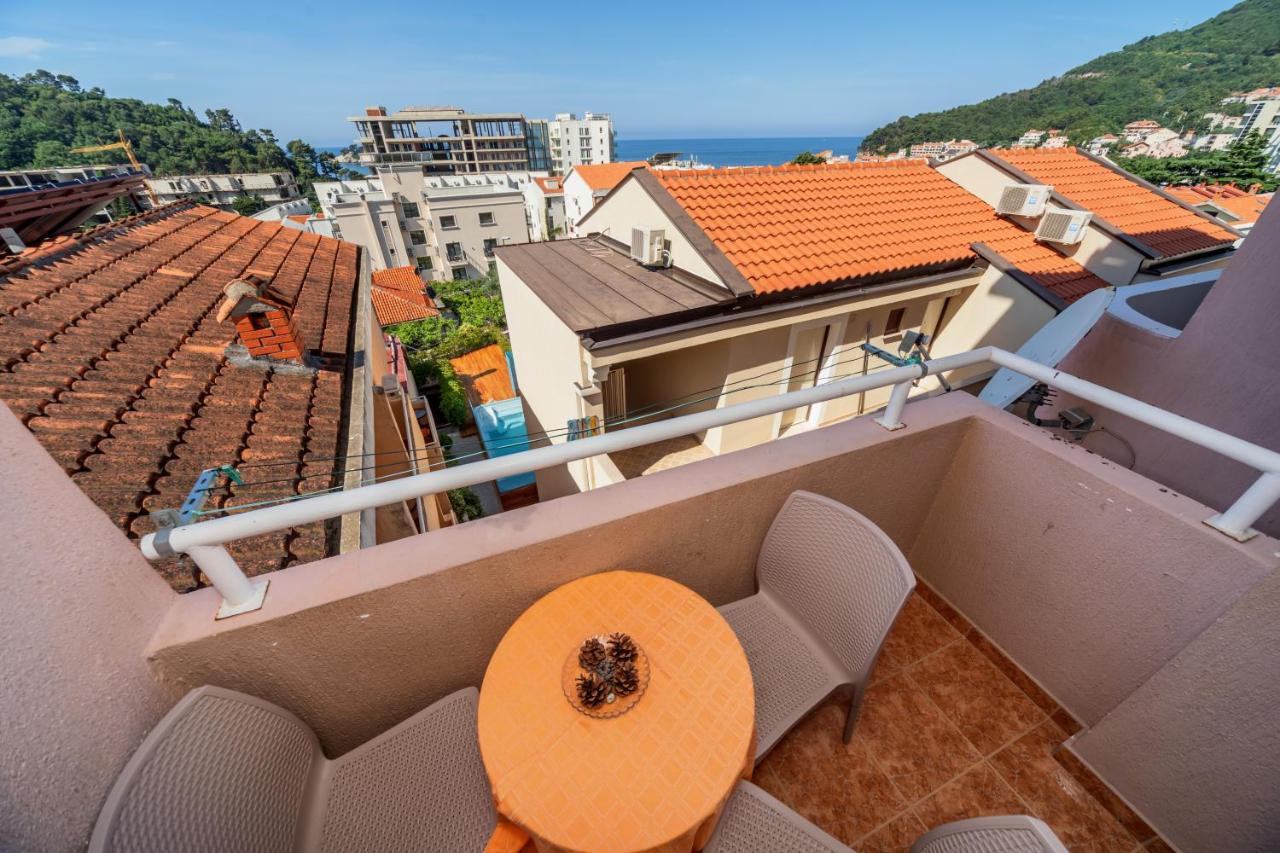 Apartments Pod Lozom With Seaview Petrovac Habitación foto