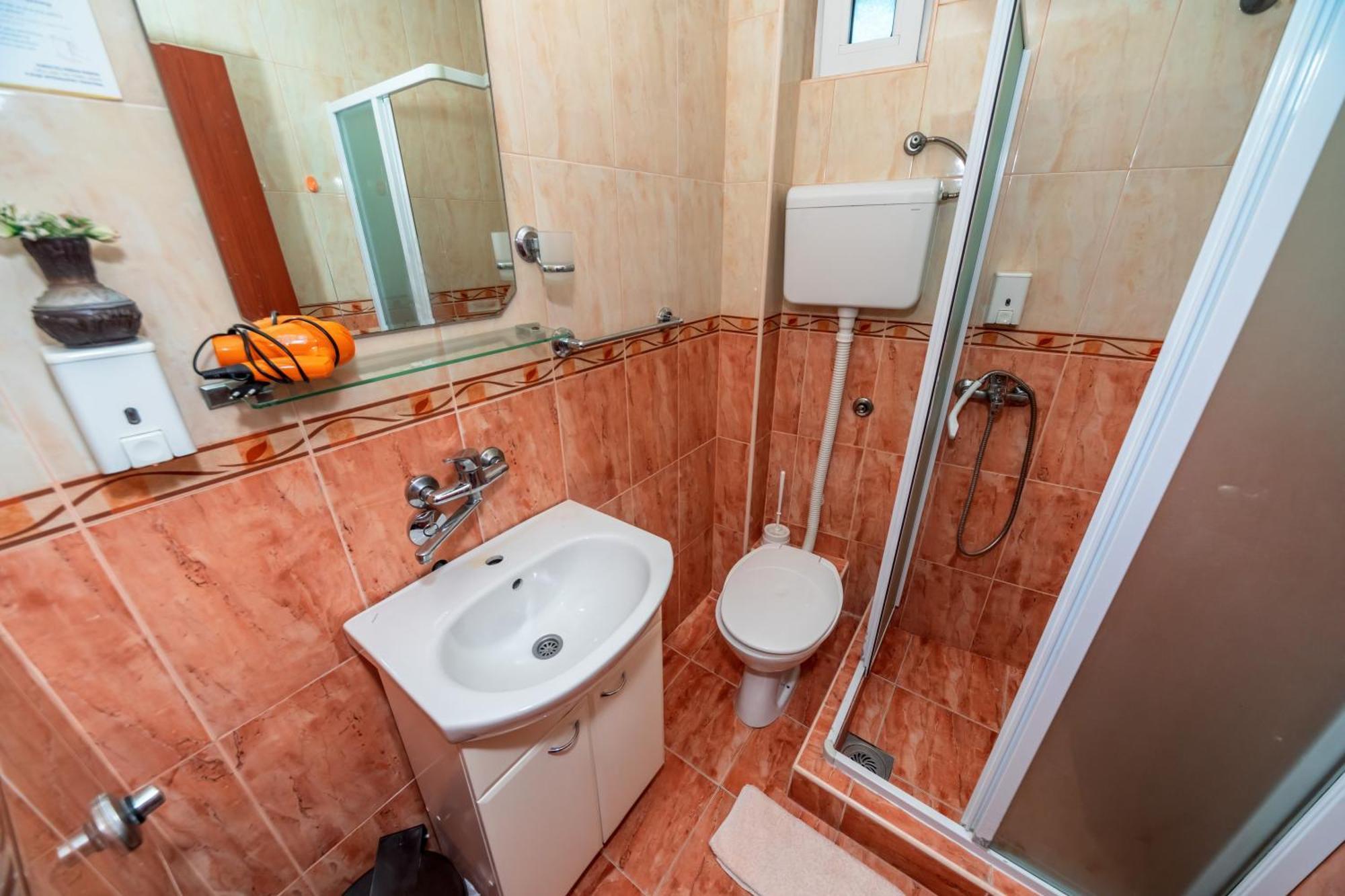 Apartments Pod Lozom With Seaview Petrovac Habitación foto